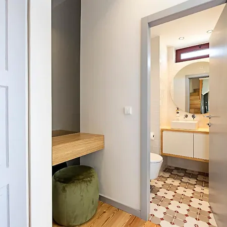 Almada 505 - Premium Flat By Lovelystay Apartment